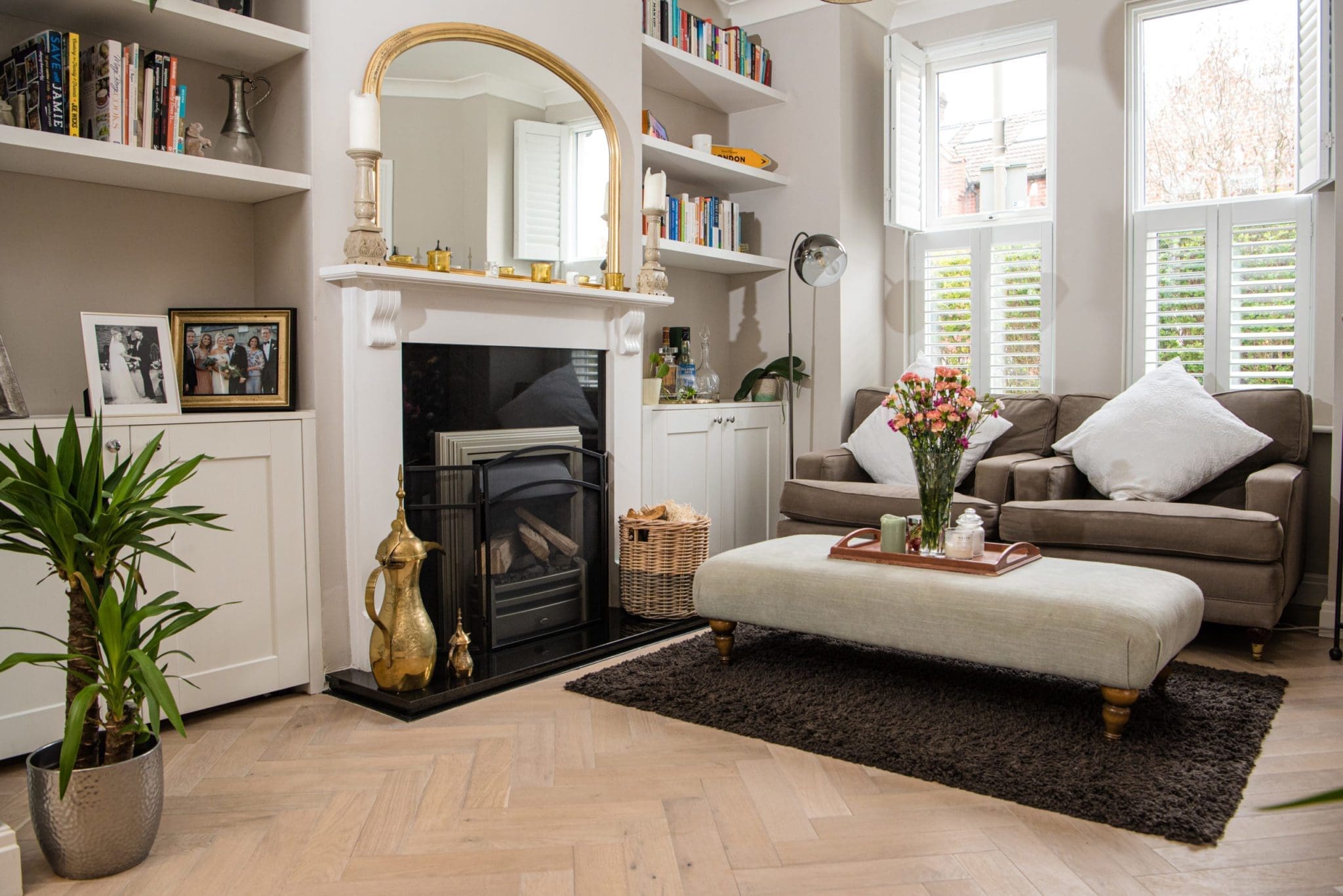 Living room area with fireplace